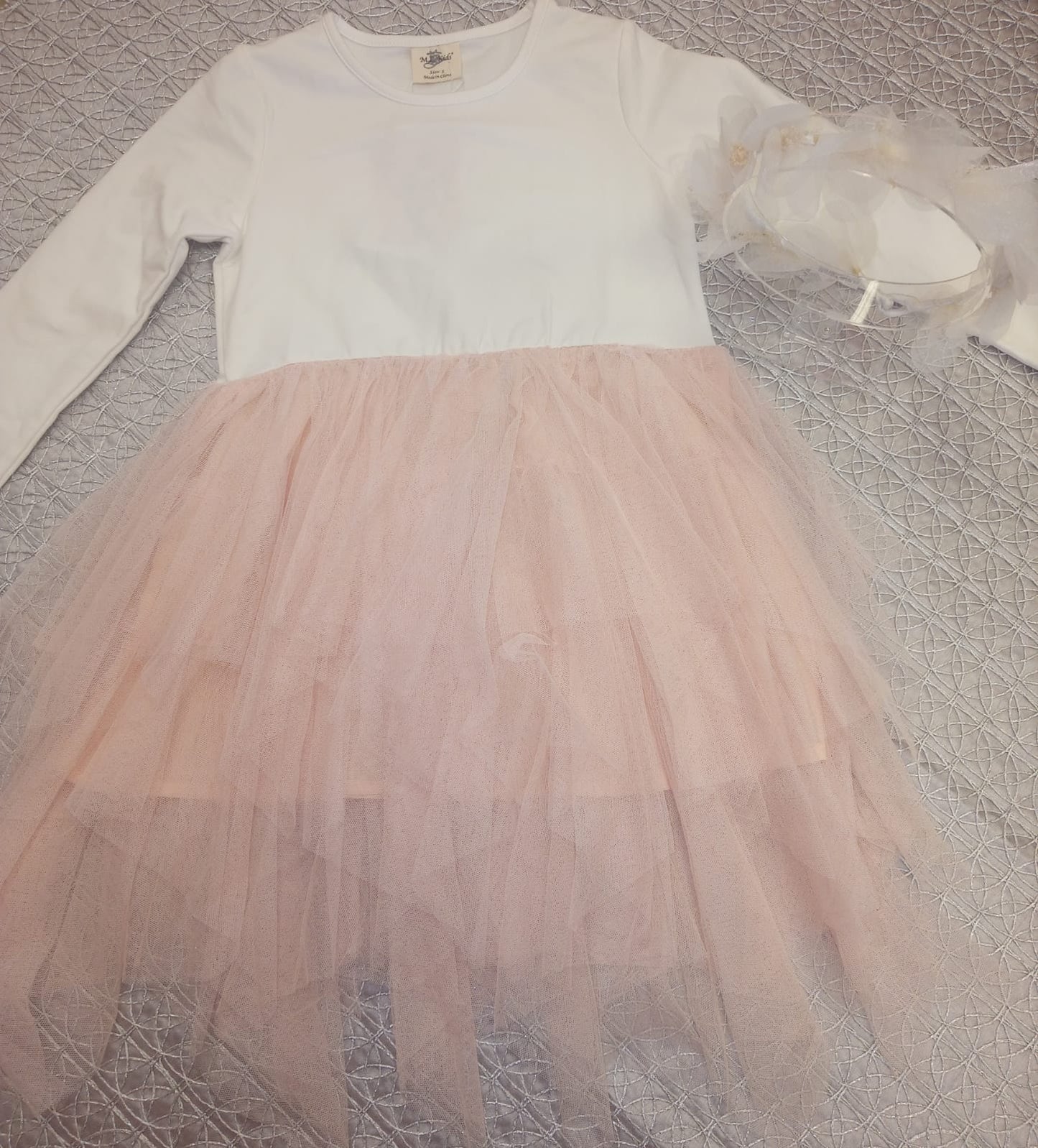 Beautiful dress in ivory and light pink